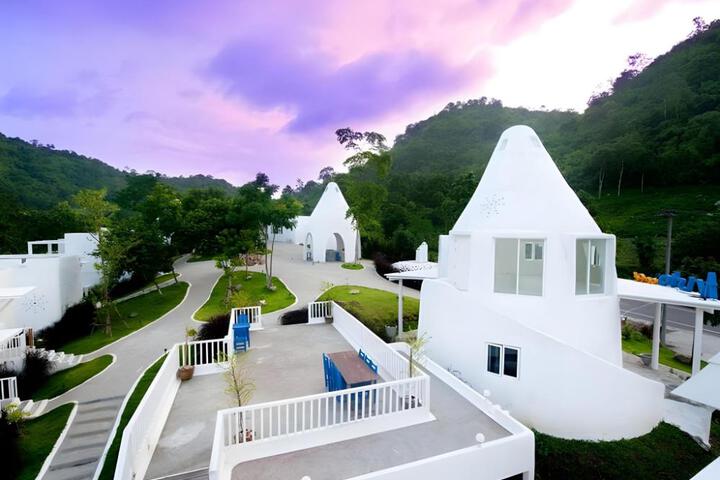 Aristo Chic Resort and Farm