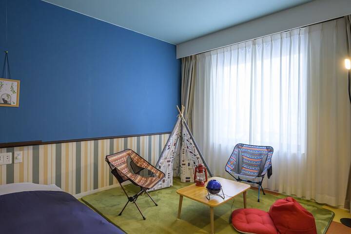 Room 25 of 51