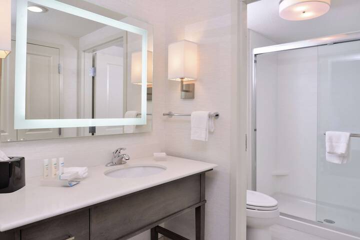 Bathroom shower