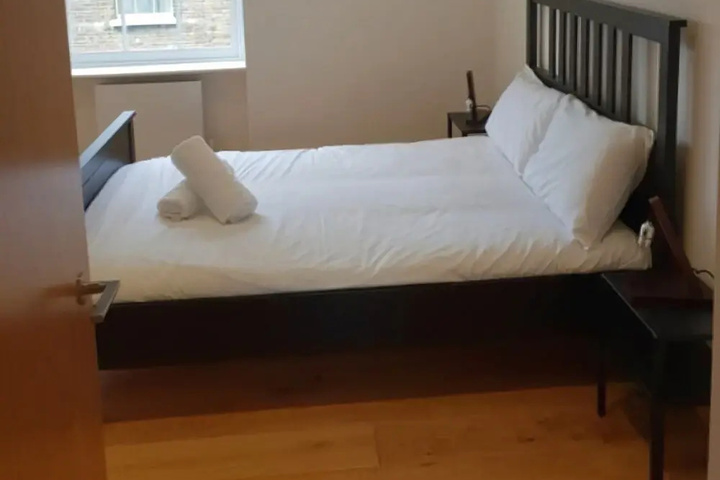 Room 2 of 9