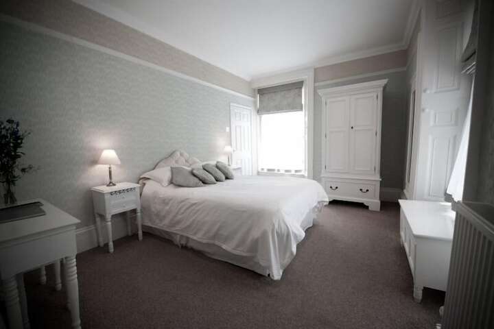 Room 13 of 29