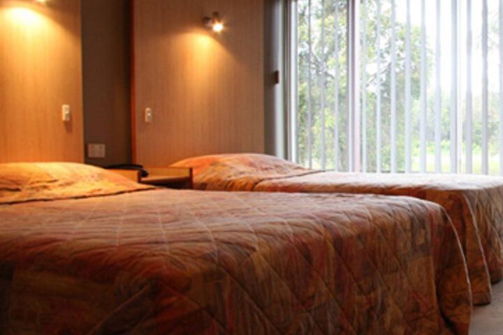 Room 9 of 17
