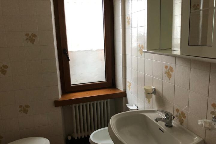 Room 50 of 69