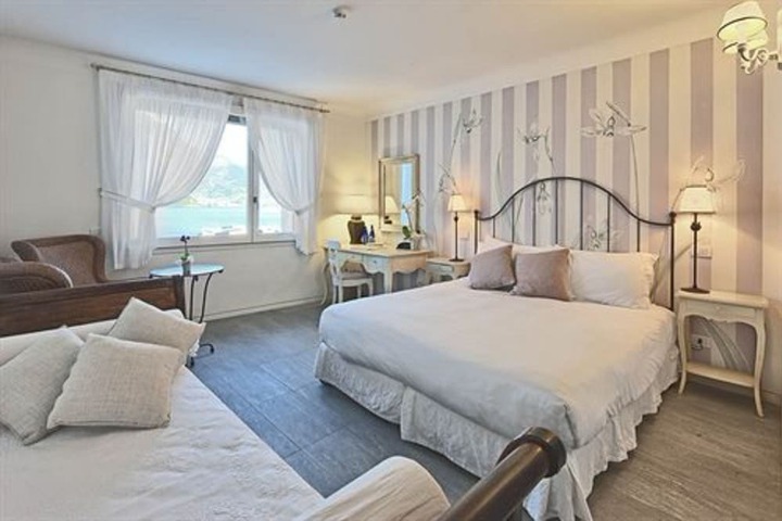 Room 4 of 47