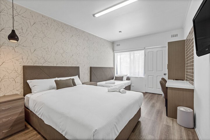 Room 17 of 45