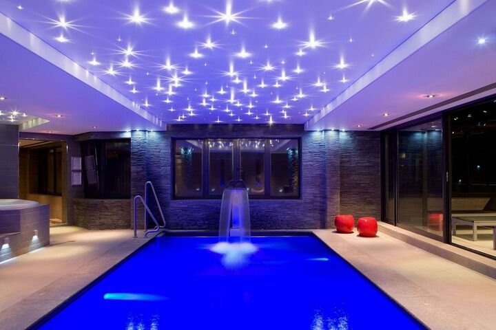 Pool 41 of 96