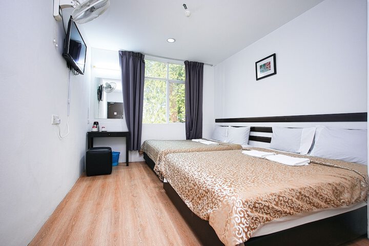 Room 17 of 68