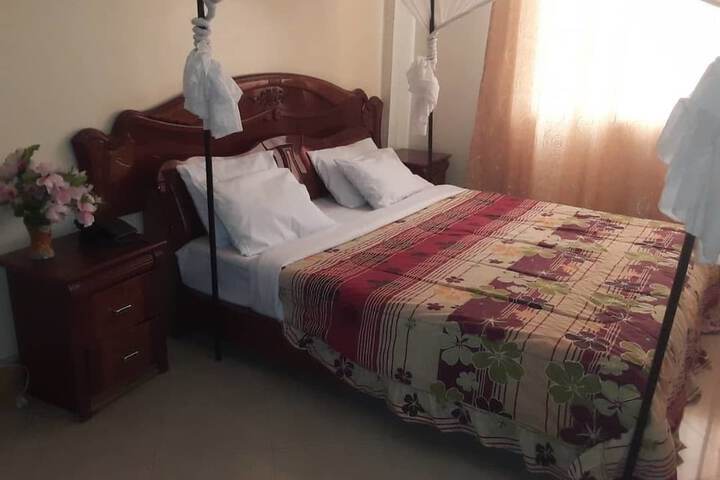 Room 12 of 14