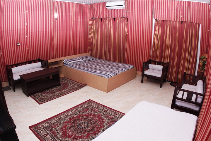 Room 12 of 19