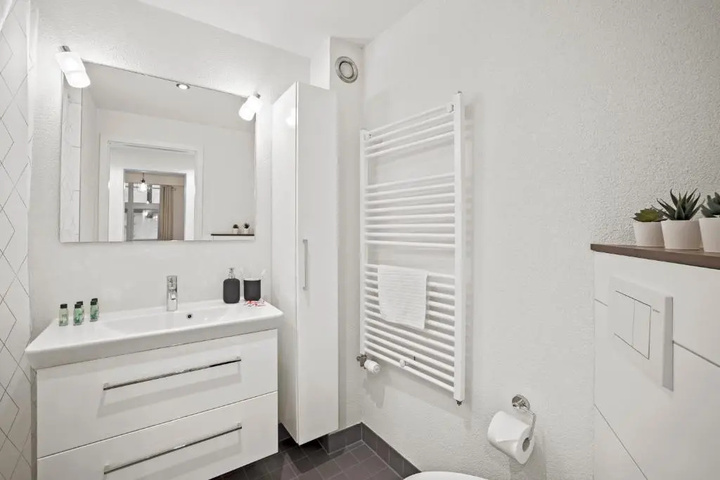 Room 8 of 21