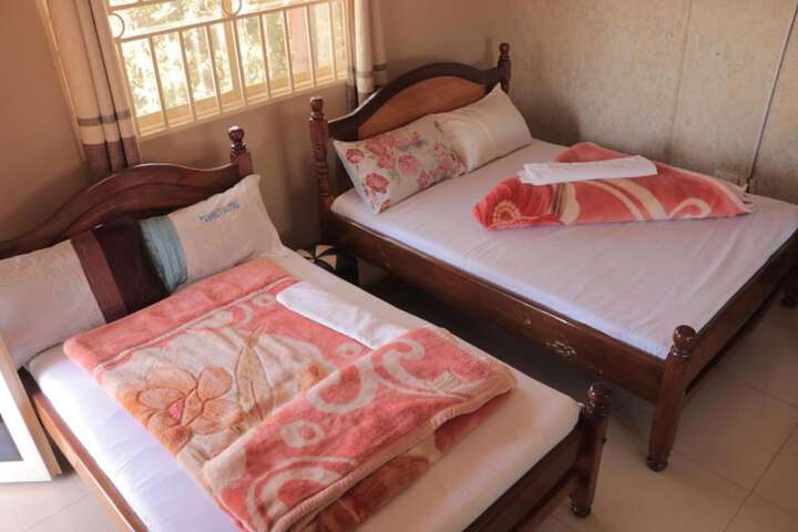 Room 9 of 23