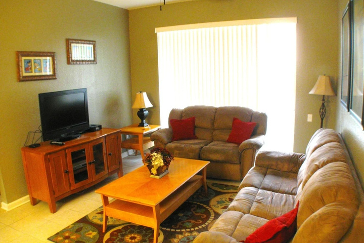 Room 3 of 41