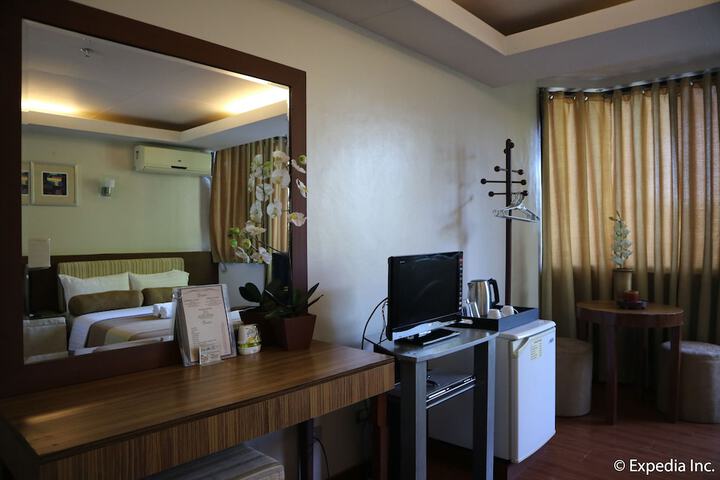 Room 15 of 34