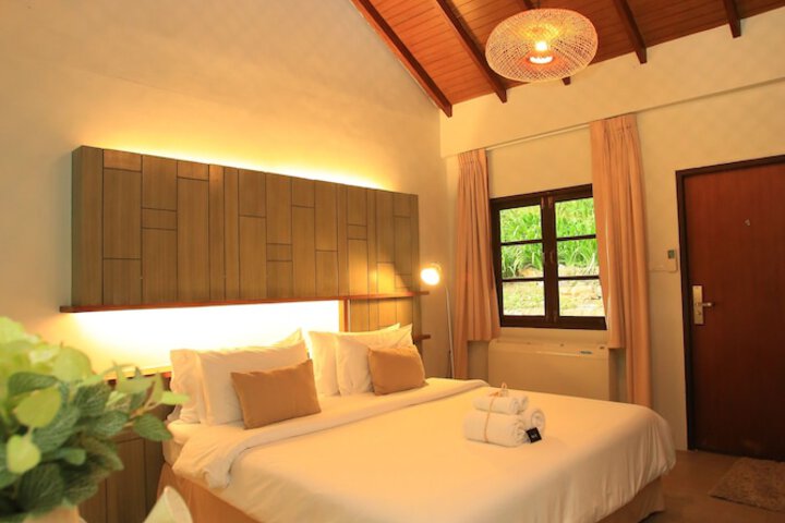 Room 10 of 52
