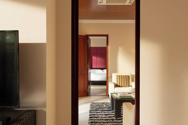 Room 35 of 94