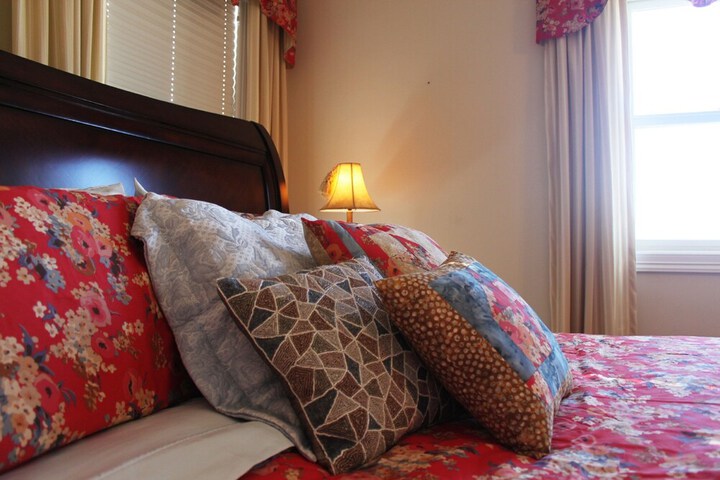 Room 3 of 40