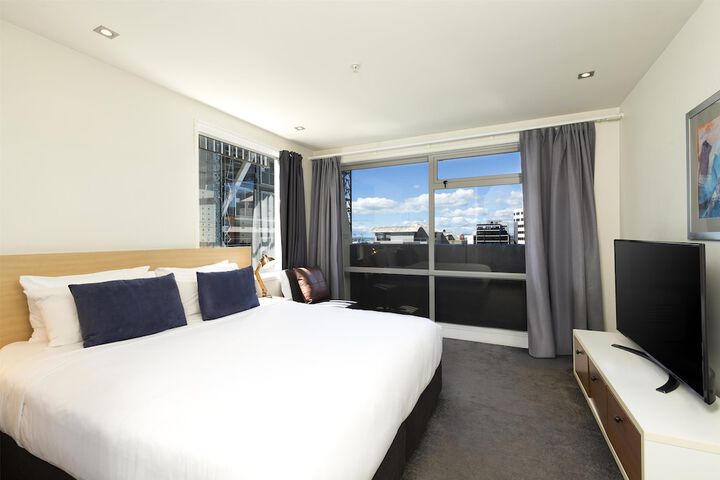 Room 4 of 38