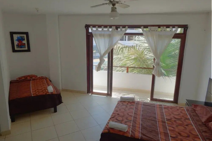 Hotel Burgues Mancora - Hostel