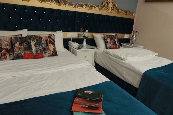 Room 34 of 74