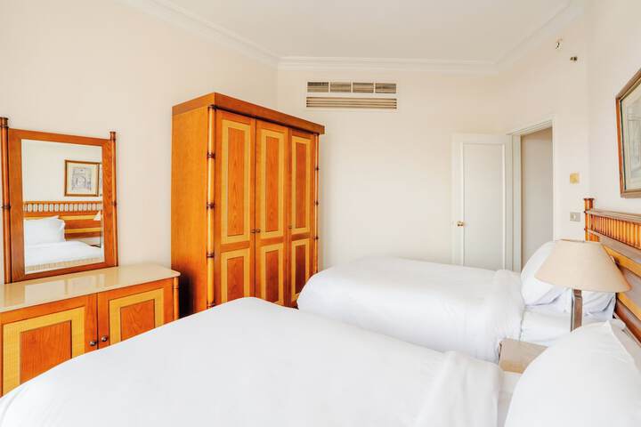 Room 109 of 117
