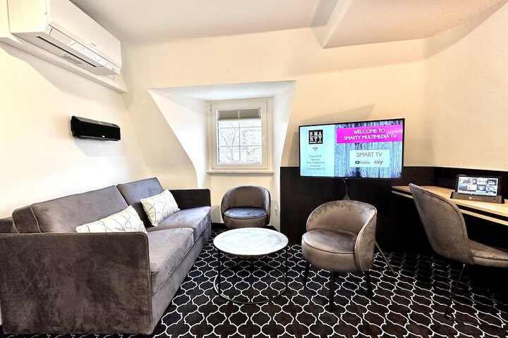 Room 56 of 194