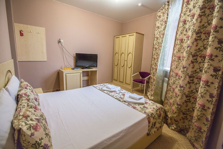 Room 10 of 64