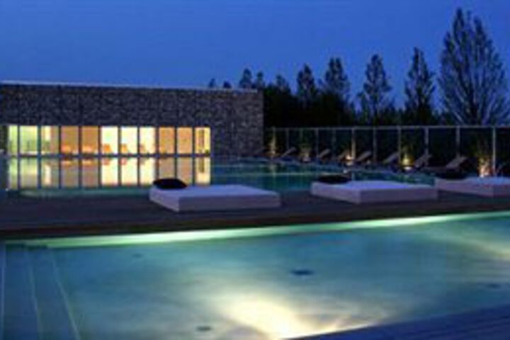 Pool 32 of 43
