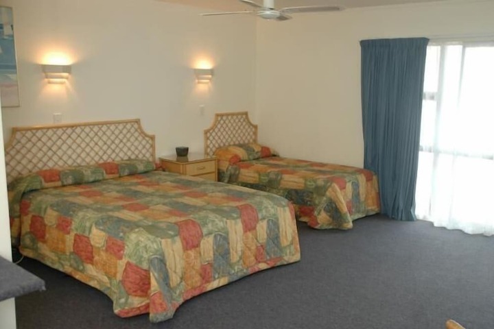 Room 3 of 13
