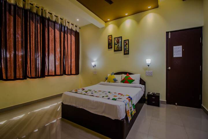 Room 14 of 22