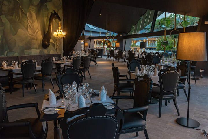 Dining 96 of 155