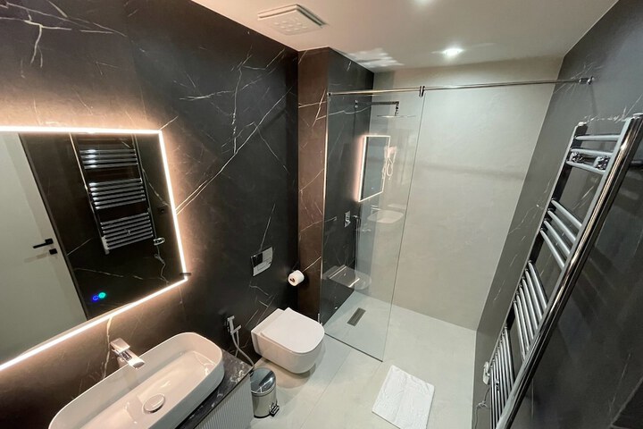 Room 26 of 41