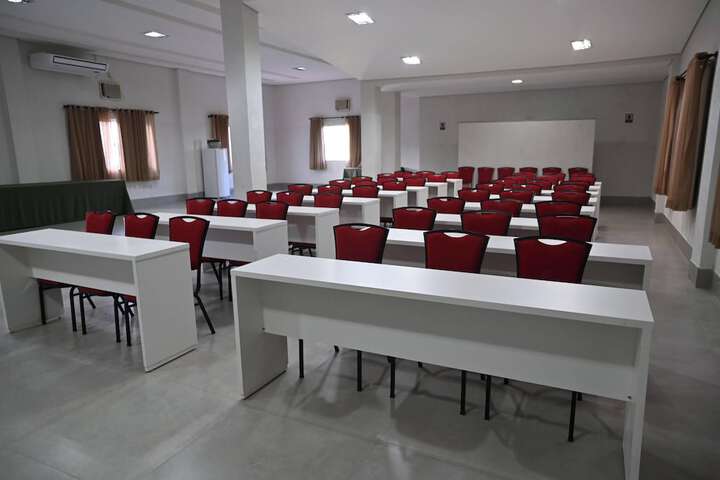 Ballroom/Hall 47 of 64