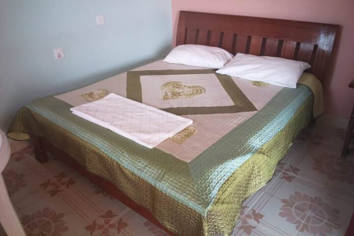 Room 2 of 16
