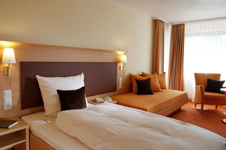 Room 5 of 31