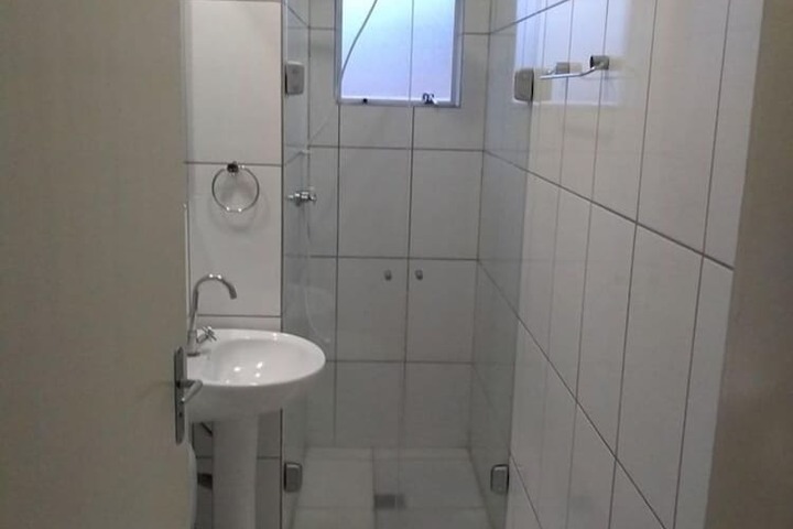 Room 8 of 12