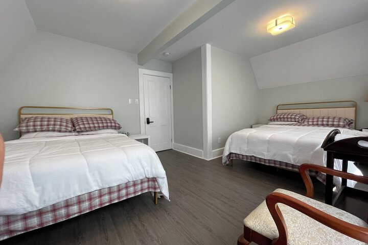 Room 8 of 29