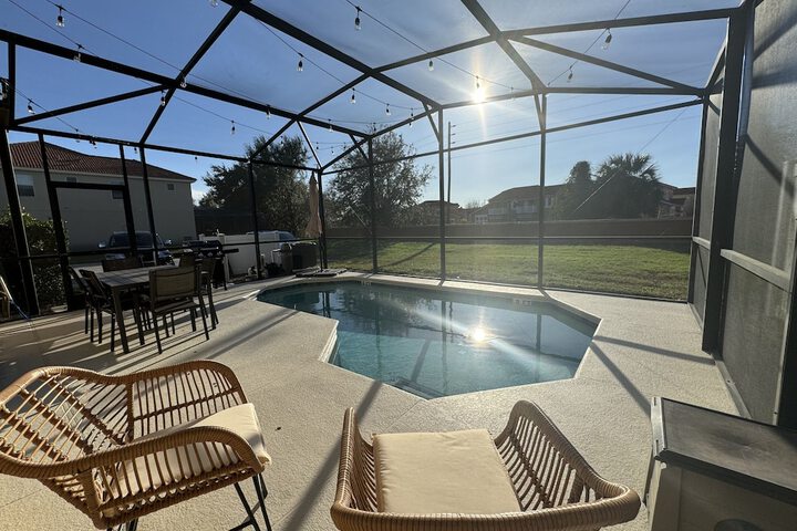 Pool 39 of 65