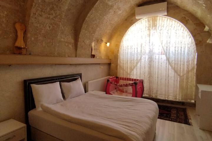 Room 5 of 78