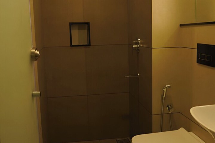 Room 24 of 27