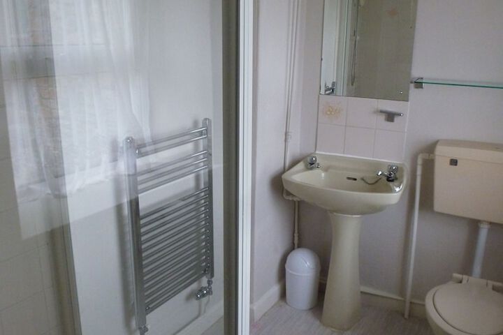 Room 34 of 64