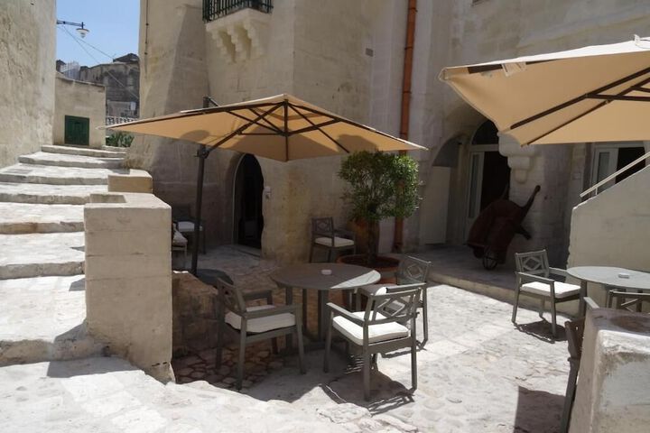 Terrace/Patio 83 of 106