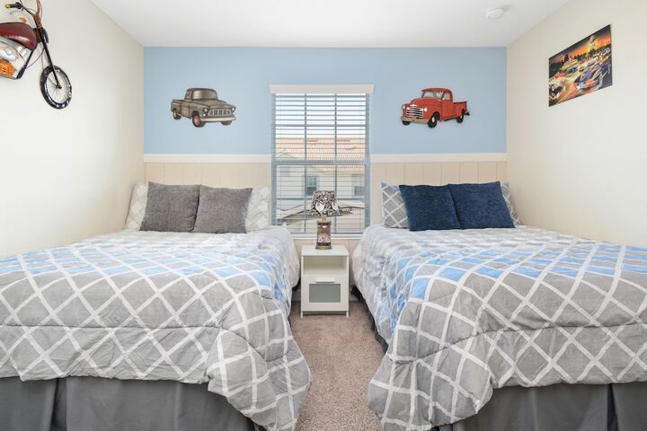 Four Bedrooms Home with Pool 4819 in Kissimmee, FL