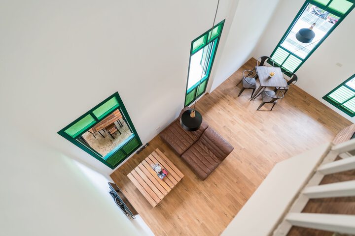 Room 4 of 96