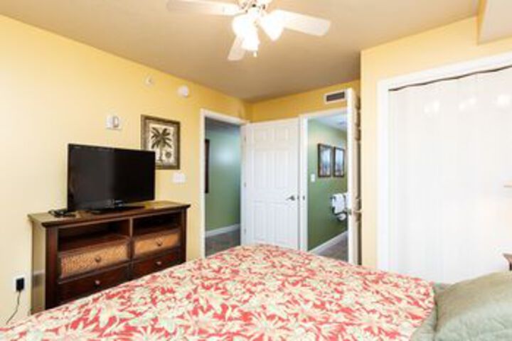 Room 15 of 38
