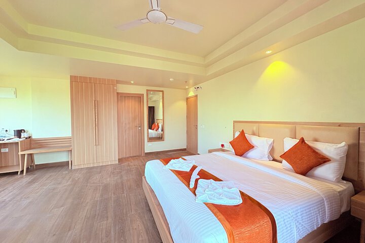 Room 16 of 73