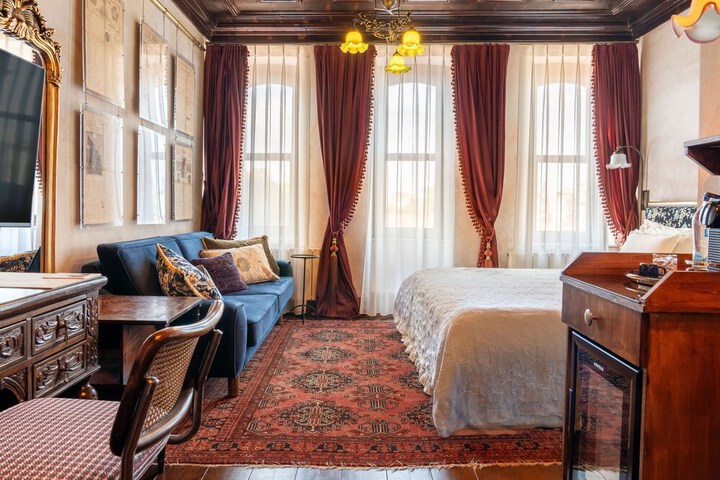 Room 15 of 47