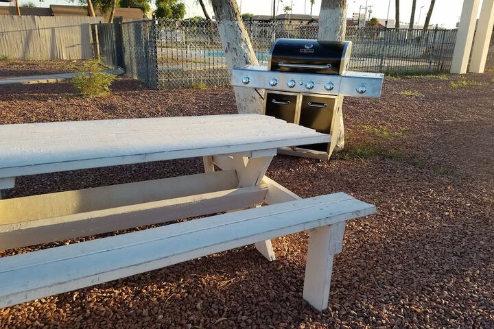 BBQ/picnic area