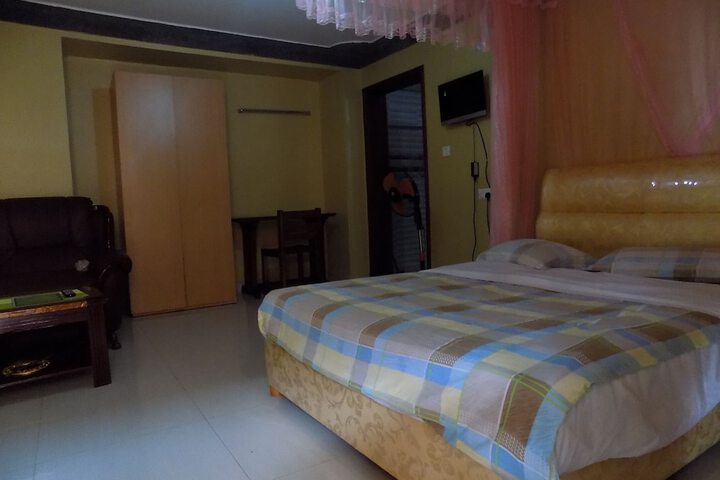 Room 7 of 43