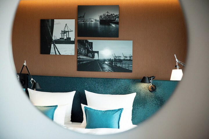 Room 5 of 35
