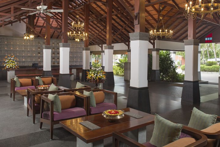 Entrance & Lobby